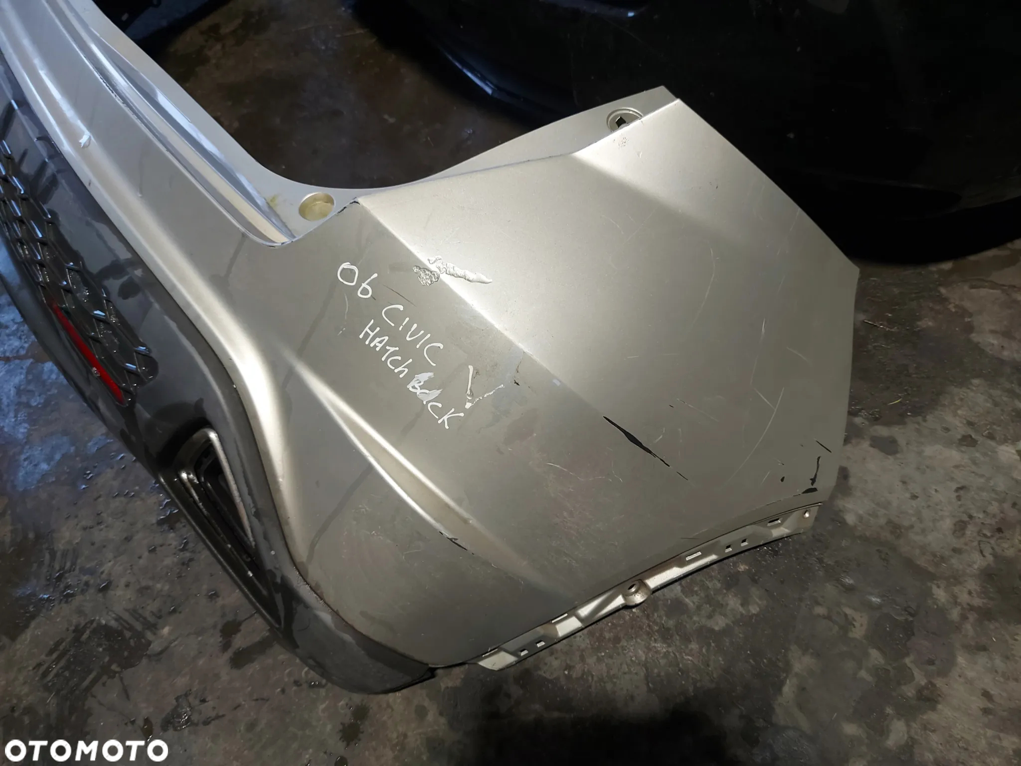 Zderzak tył tylny Honda Civic VIII Ufo HB - 3