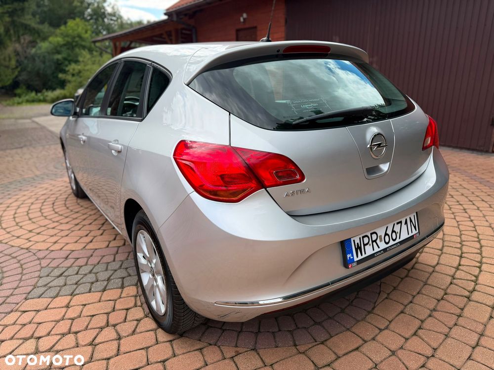 Opel Astra - 9
