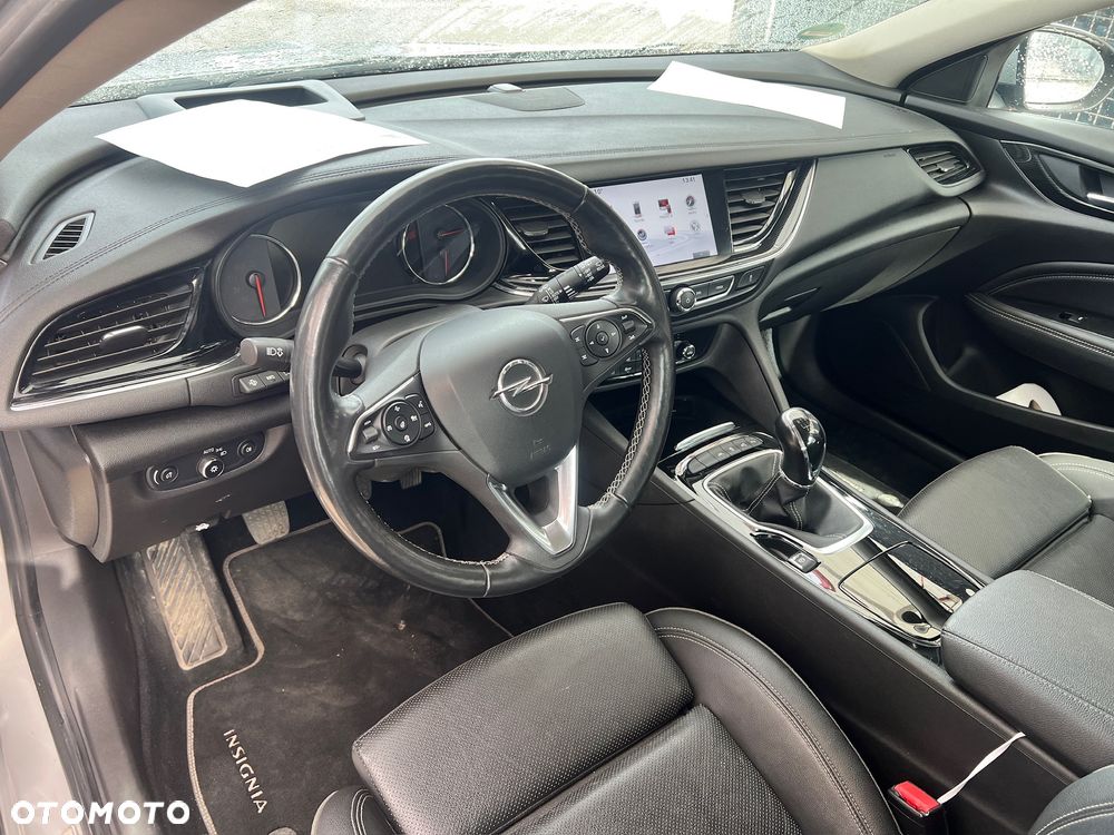 Opel Insignia 2.0 CDTI 4x4 ecoFLEX Start/Stop Business Innovation - 16