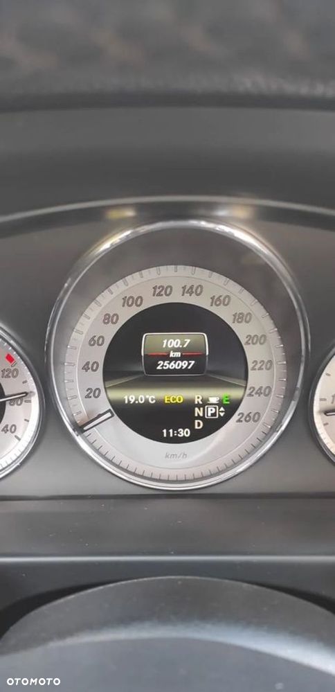 Mercedes-Benz GLK 220 CDI DPF 4Matic BlueEFFICIENCY 7G-TRONIC SPORT EDITION - 10