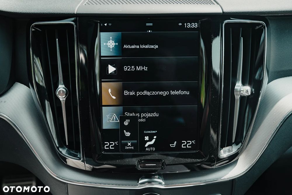 Volvo XC 60 T6 AWD Plug-In Hybrid R-Design - 19