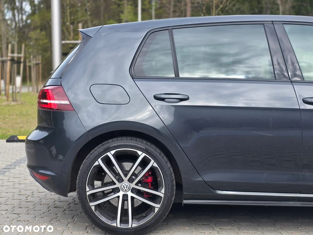 Volkswagen Golf 2.0 TDI BMT GTD - 5