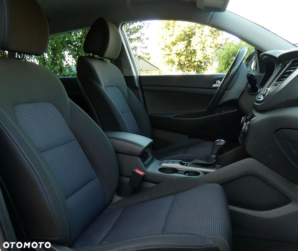 Hyundai Tucson blue 1.7 CRDi 2WD Style - 11