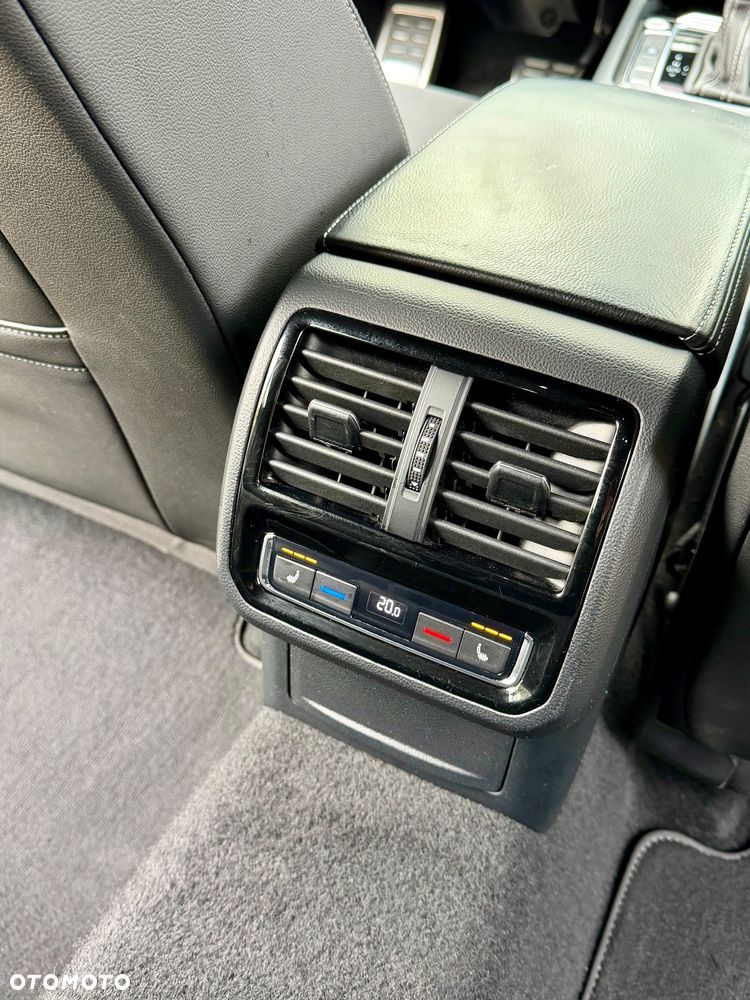 Volkswagen Arteon 2.0 TDI 4Motion R-Line DSG - 29