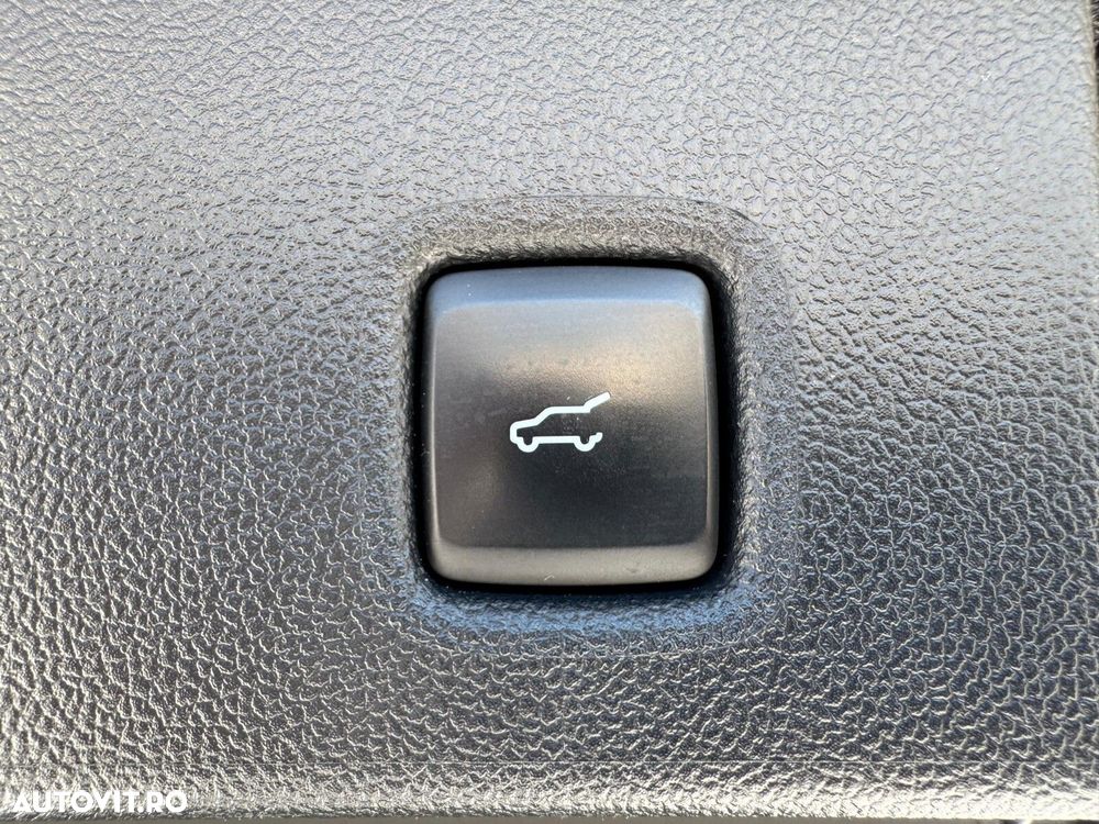 Ford Kuga - 15