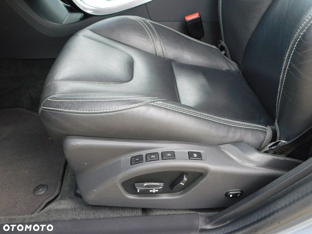 Volvo V60 D3 Drive-E Dynamic Edition (Momentum) - 16