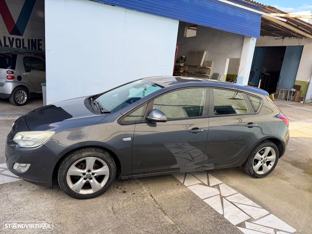 Opel Astra 1.3 CDTI Cosmo - 3