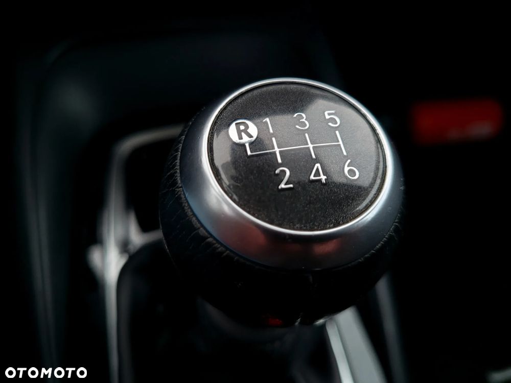 Toyota Corolla 1.6 Comfort - 12