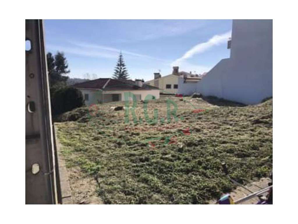 Lote 394m2 | Moradia 3 Frentes | Jovim - Grande imagem: 2/2