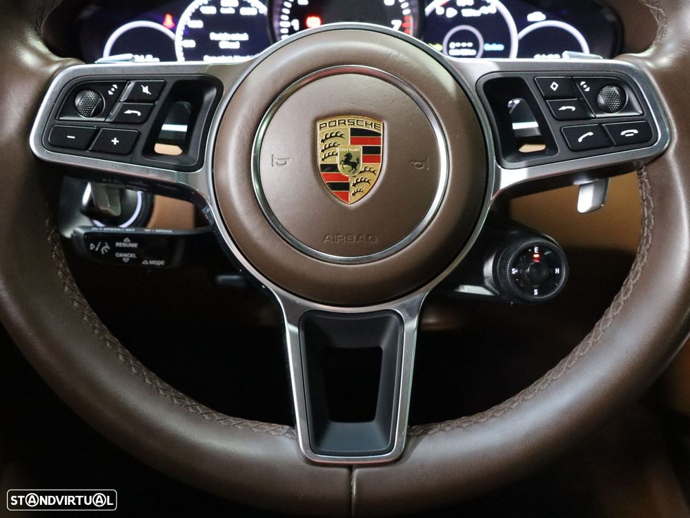 Porsche Cayenne Coupé E-Hybrid - 19