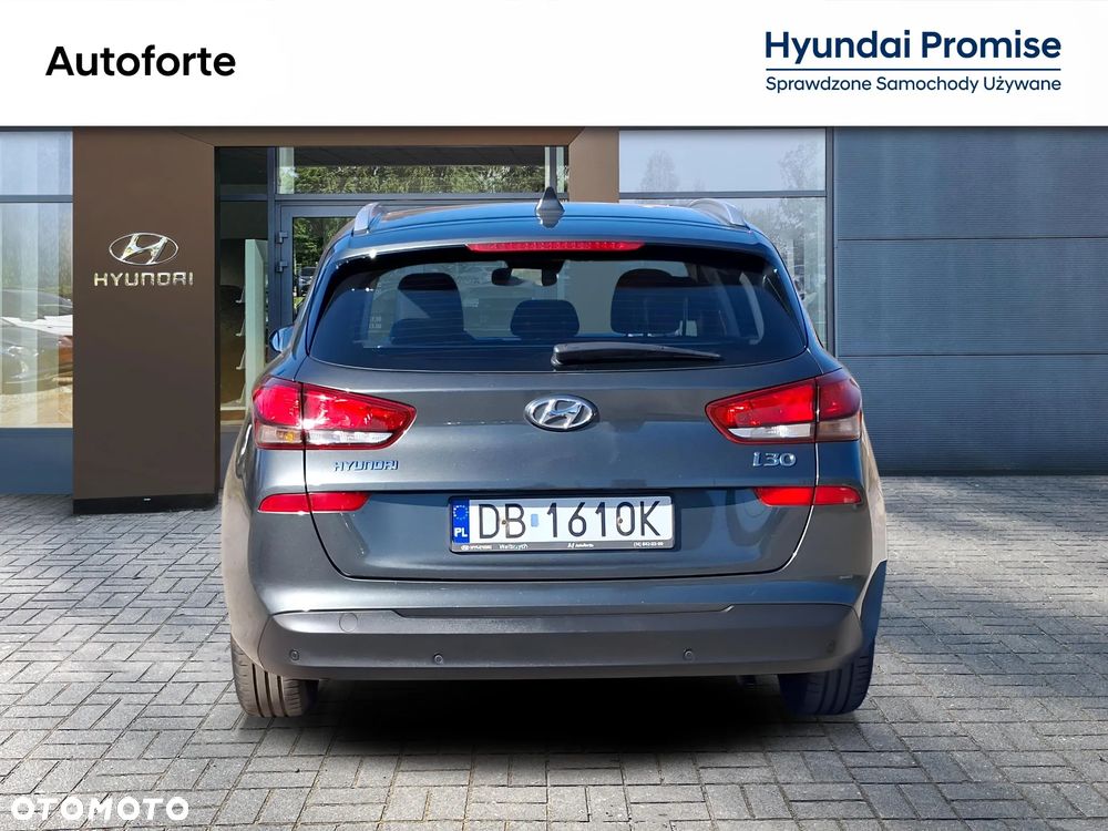 Hyundai i30 1.5 DPI Classic + - 4