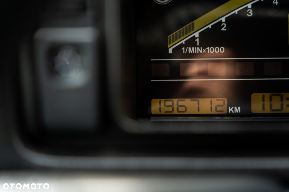 Volkswagen Golf - 34