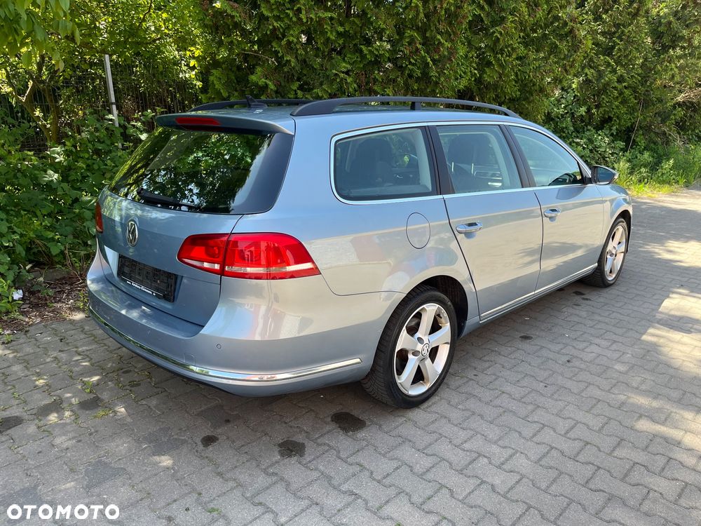 Volkswagen Passat Variant 2.0 Blue TDI DSG SCR Comfortline - 8