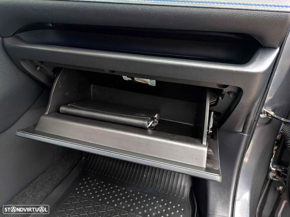 Toyota RAV4 2.5 HDF Square Collection - 42