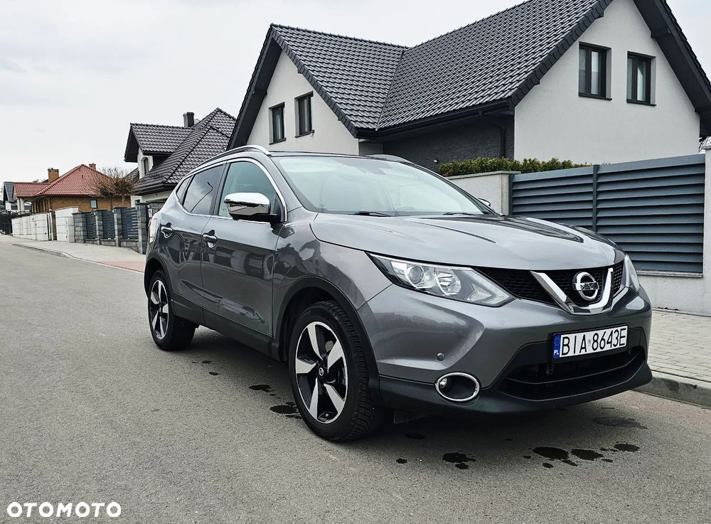 Nissan Qashqai 1.6 DCi Xtronic N-Connecta - 4