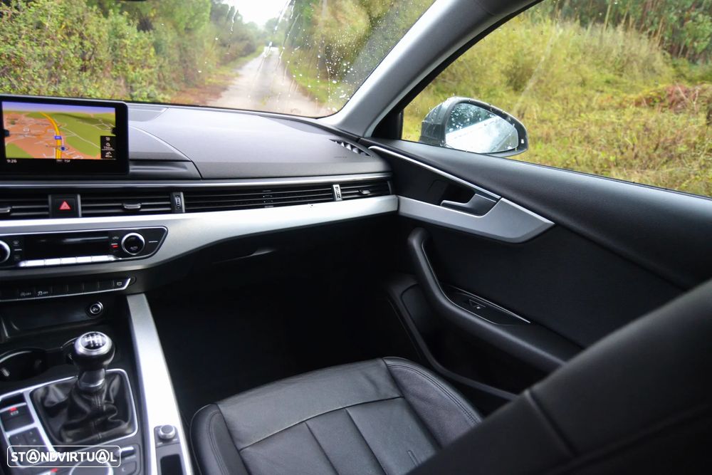 Audi A4 2.0 TDI Design - 15