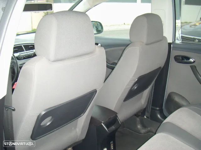 SEAT Altea 1.6 TDI ITECH Ecomotive - 32