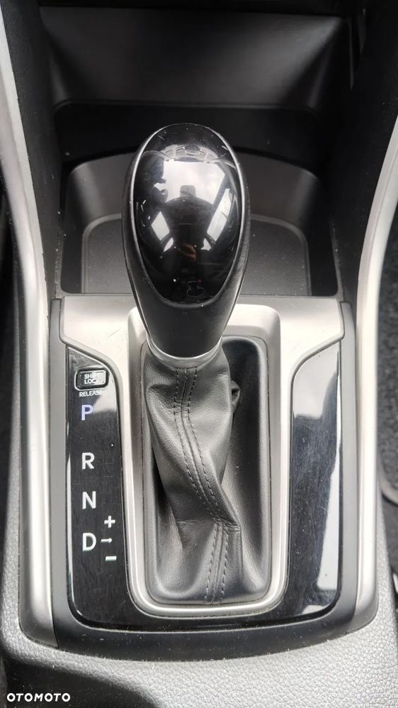 Hyundai i30 1.6 Comfort - 38