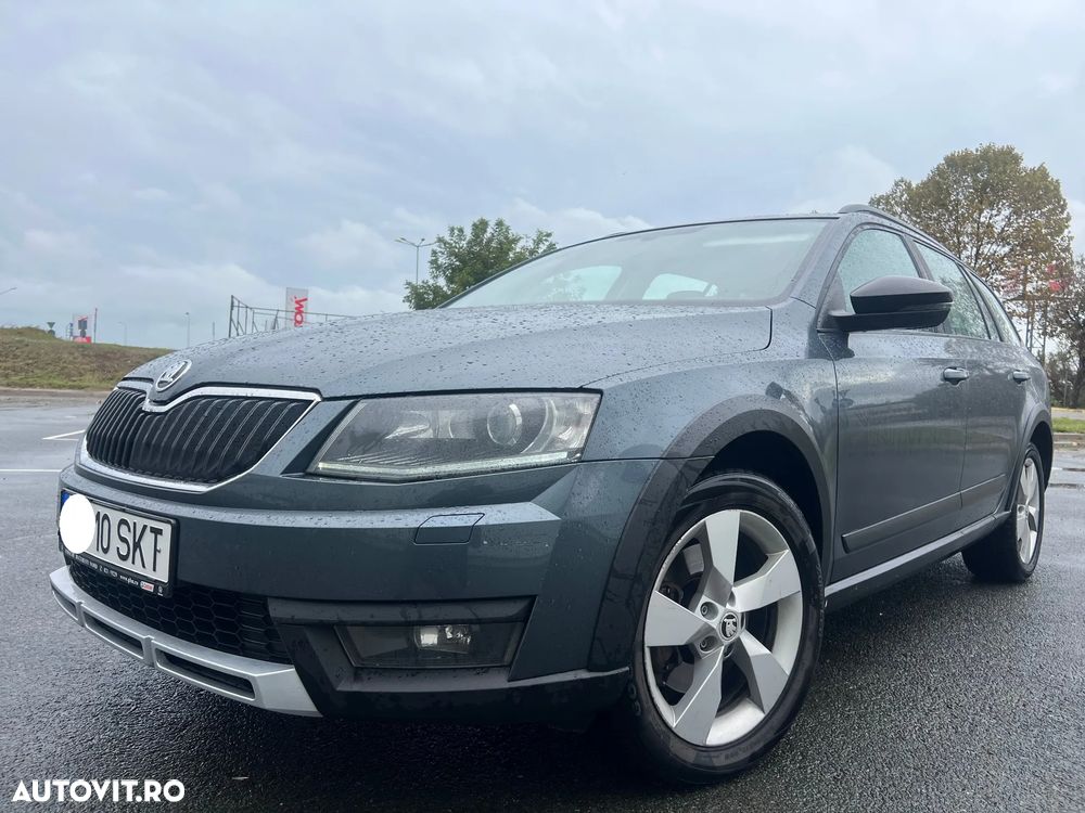 Skoda Octavia Combi 2.0 TDI 4x4 DSG Scout - 2
