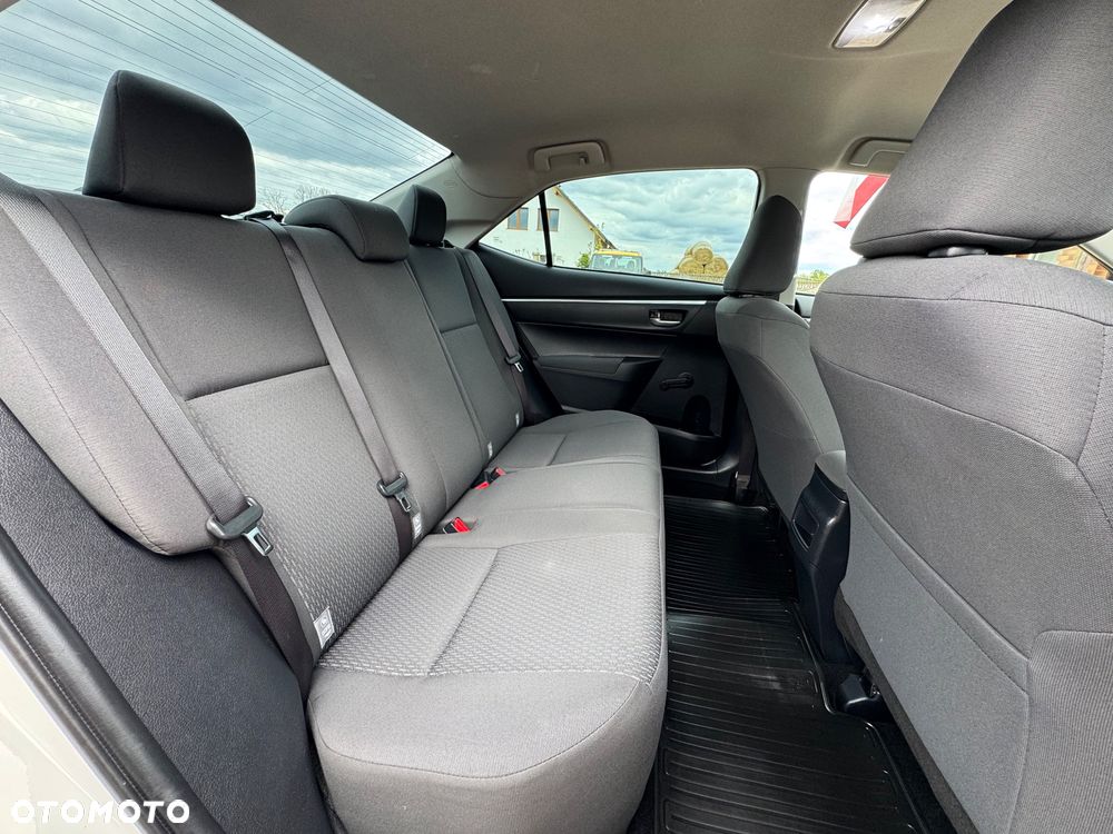 Toyota Corolla 1.4 D-4D Active EU6 - 23