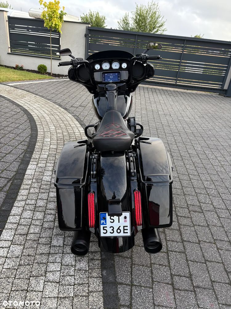 Harley-Davidson Touring Street Glide - 14