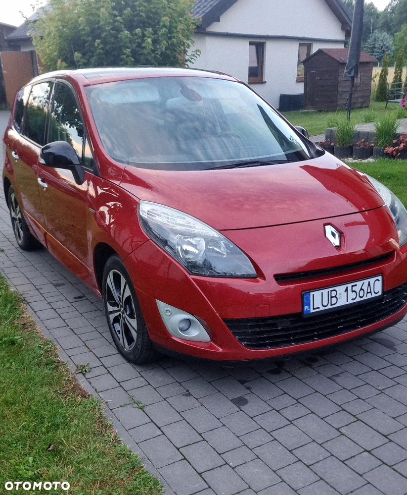 Renault Grand Scenic - 1