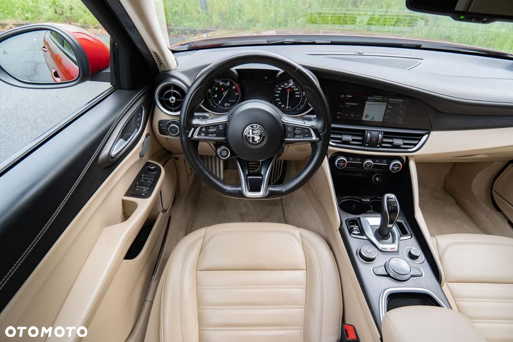 Alfa Romeo Giulia 2.0 Turbo Veloce Q4 - 12