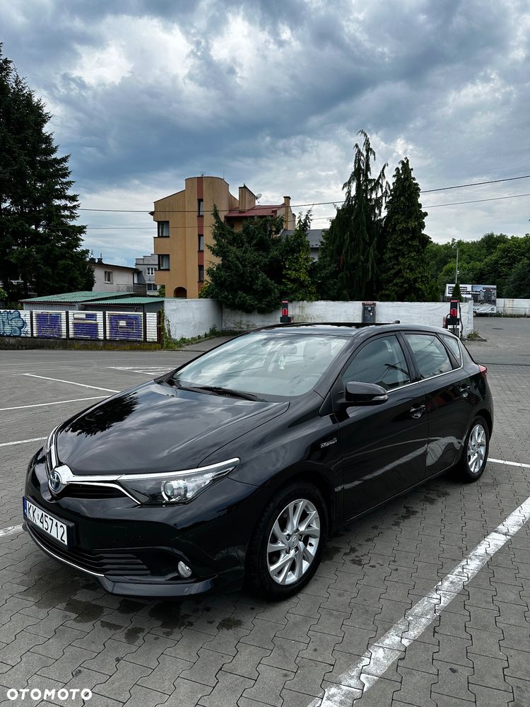 Toyota Auris - 1