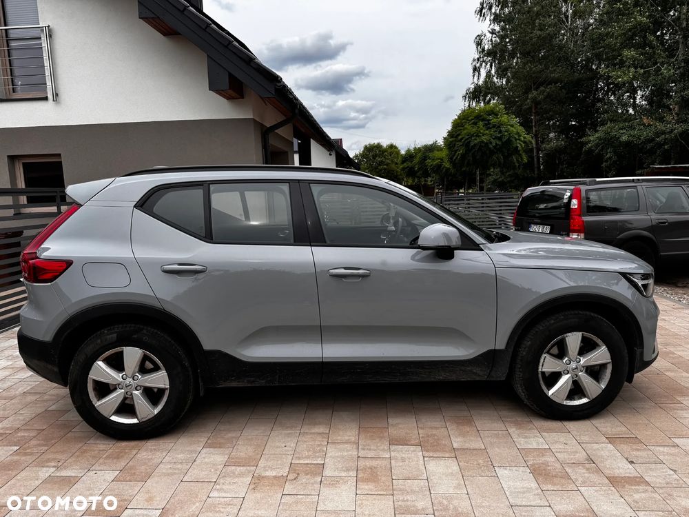 Volvo XC 40 B3 Essential - 4