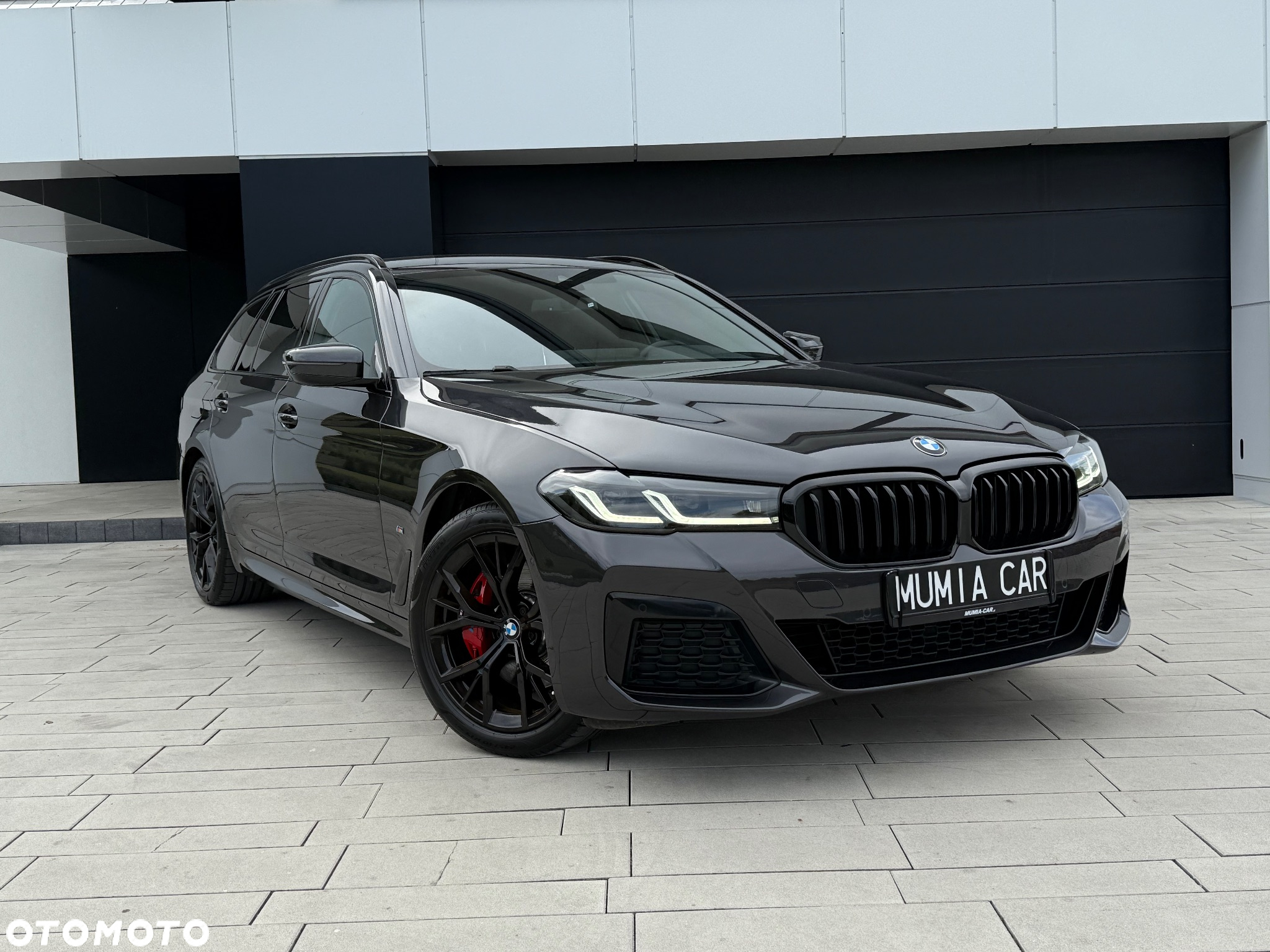 BMW Seria 5 520d xDrive Touring M Sport Edition - 23
