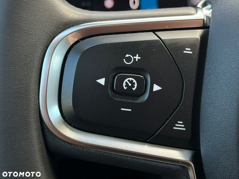 Volvo V60 B4 D Core - 23
