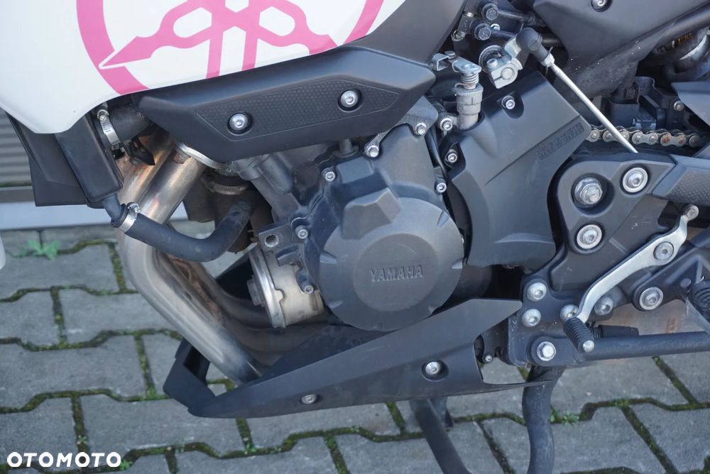 Yamaha XJ - 24