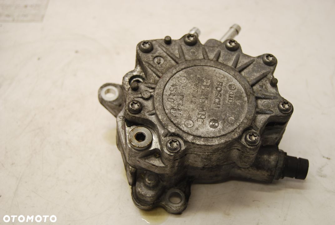 POMPA VACUM 03G145209C BOSCH VW GOLF V 1.9 TDI 2.0 TDI AUDI A3 8P SEAT LEON II SKODA - 1