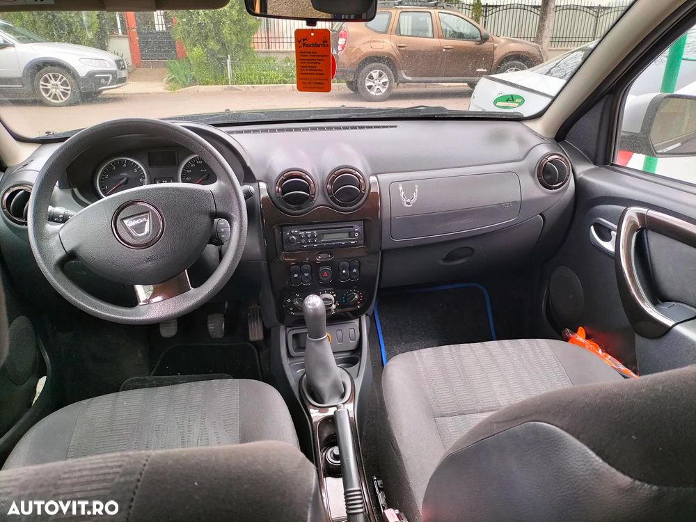 Dacia Duster 1.6 4x2 Laureate - 7