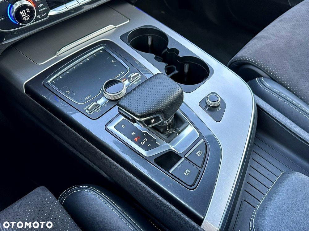 Audi Q7 3.0 TDI Quattro Tiptronic - 29