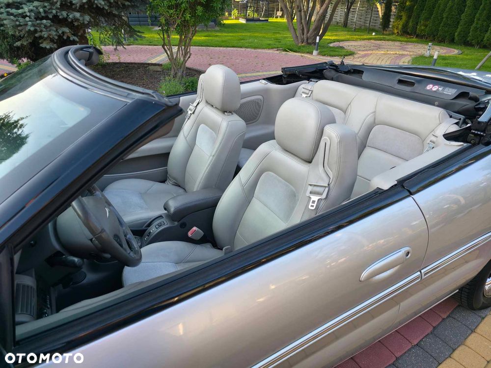Chrysler Sebring - 1
