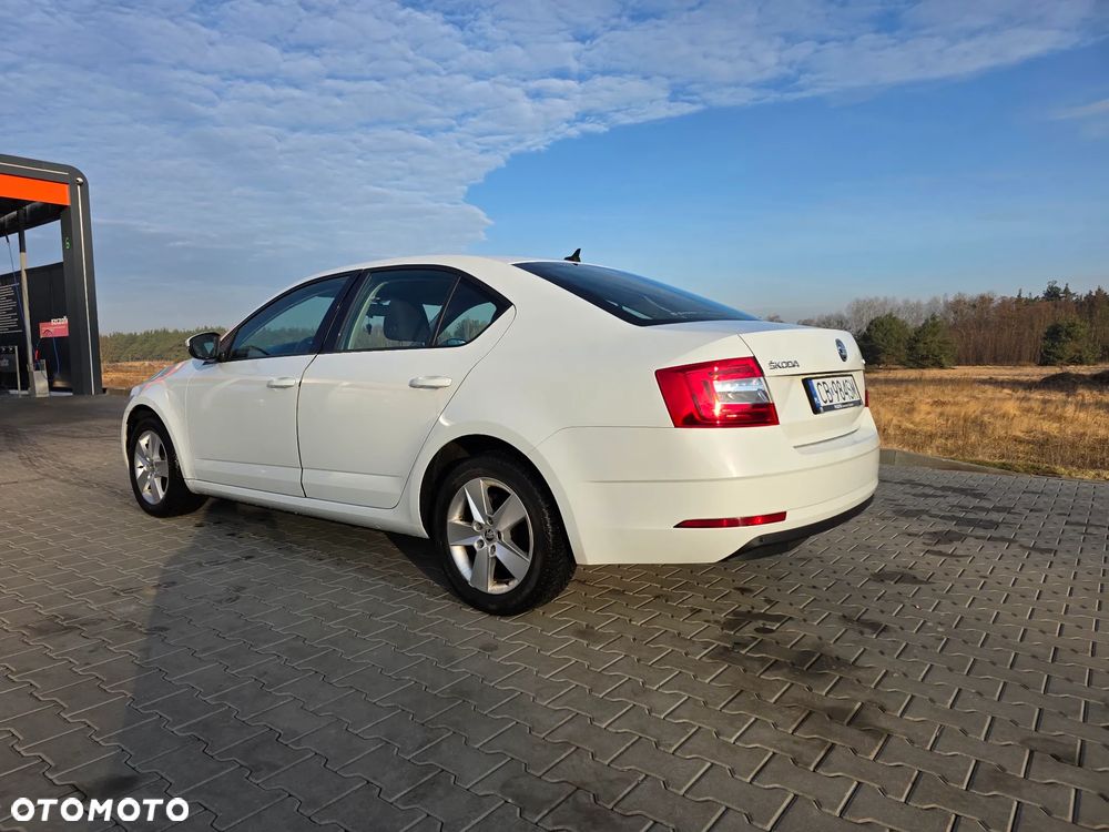 Skoda Octavia 1.6 TDI SCR Ambition - 10
