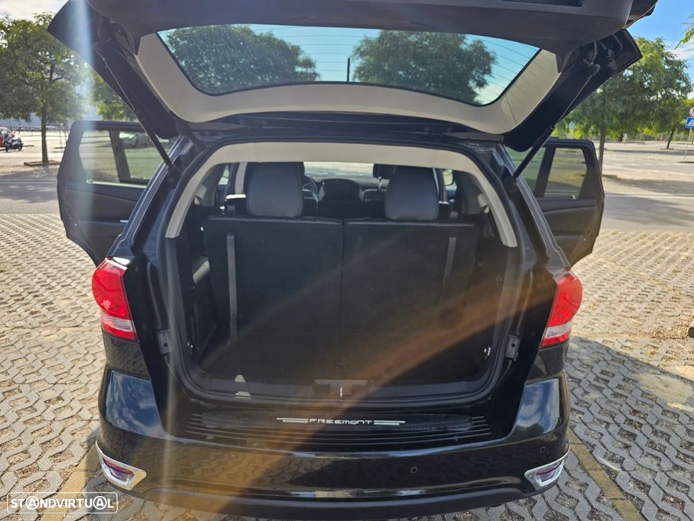 Fiat Freemont 2.0 M-Jet - 17