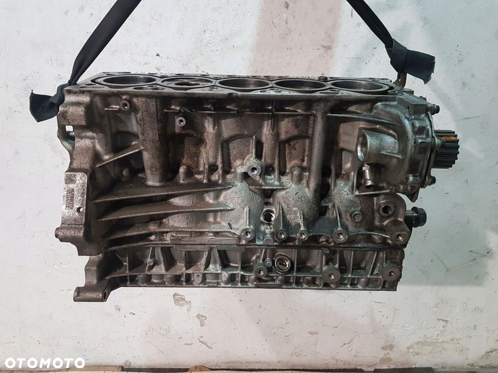 dół silnika volvo v70 xc60 xc70 s60 s80 2.4d d5244t15 181km - 4