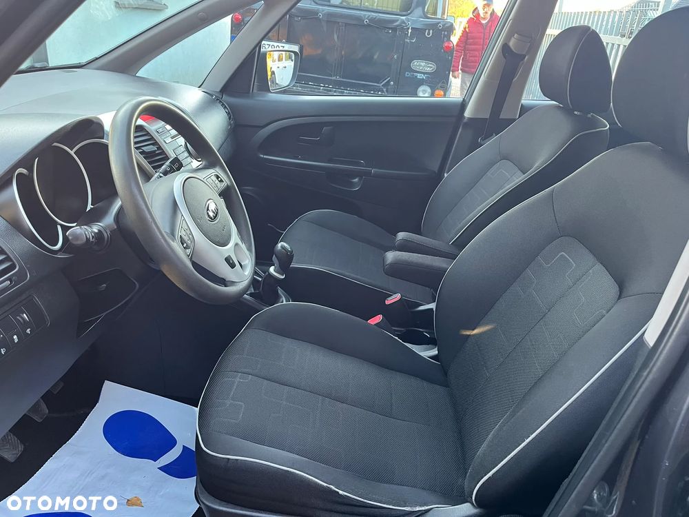 Kia Venga 1.4 CVVT Spirit - 8