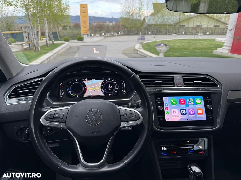 Volkswagen Tiguan - 9