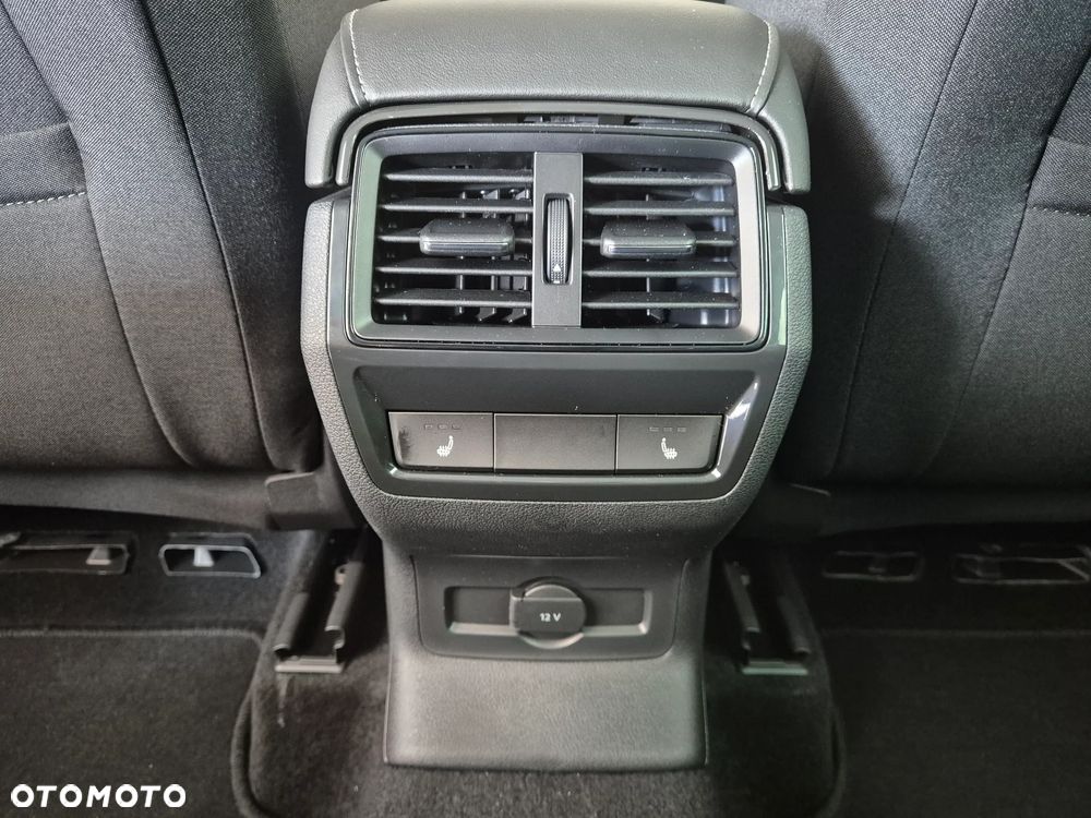 Skoda Karoq 1.5 TSI ACT Edition 130 DSG - 29