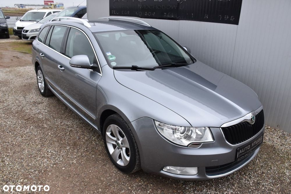 Skoda Superb 2.0 TDI DSG Ambition - 29