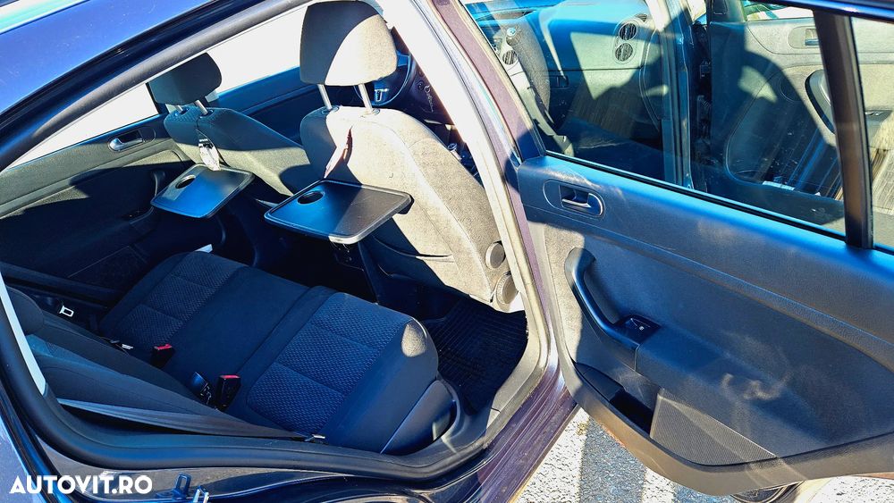 Volkswagen Golf 1.4 TSI Exclusive - 9