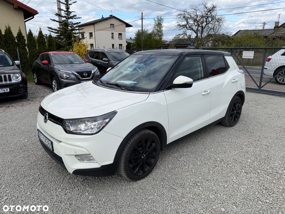 SsangYong/KGM Tivoli e-XGi 160 2WD Black+White - 14