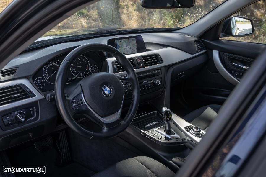 BMW 320 d Touring Auto - 15