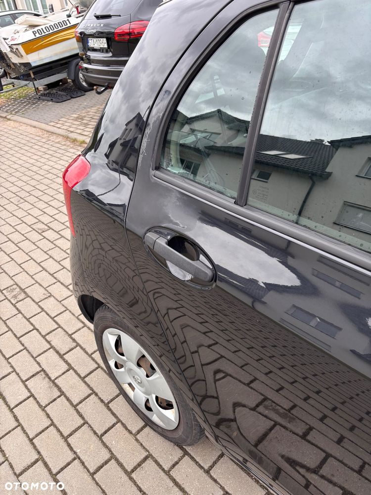 Toyota Yaris - 4