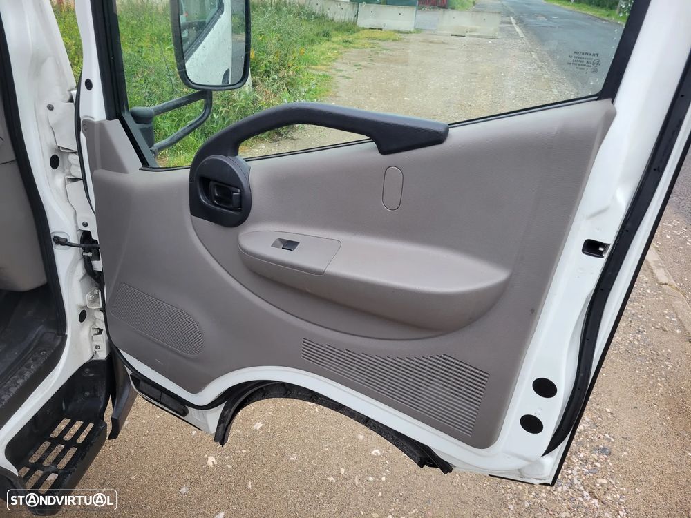 Nissan Cabstar NT400 - 11