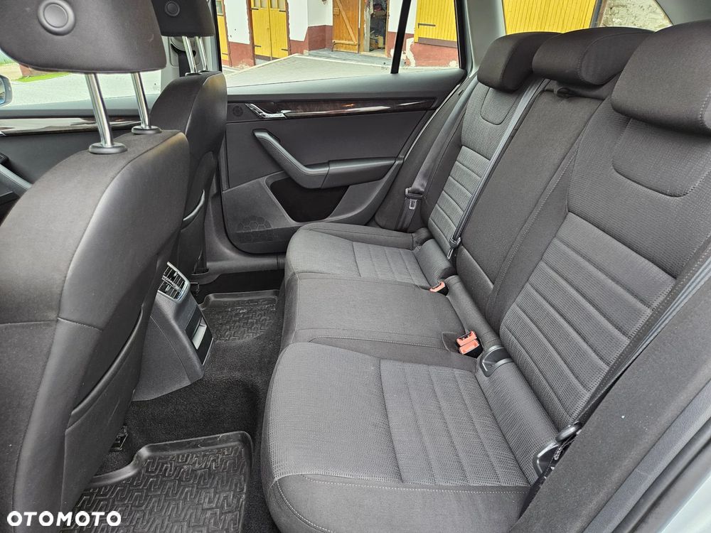 Skoda Octavia 1.8 TSI 4x4 Elegance DSG - 14