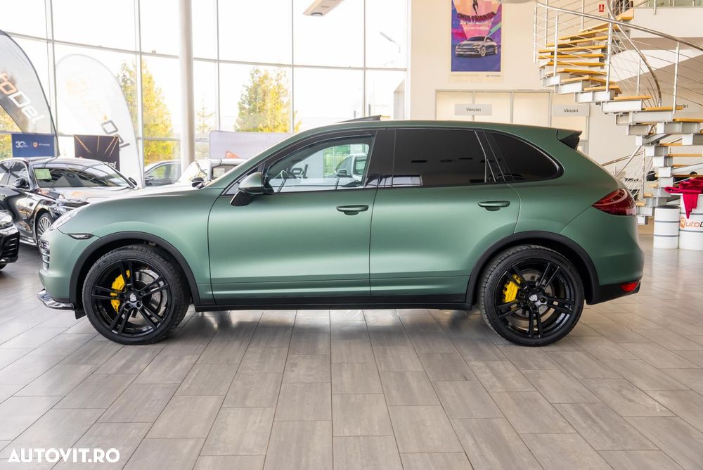 Porsche Cayenne 3.0 L V6 - 7